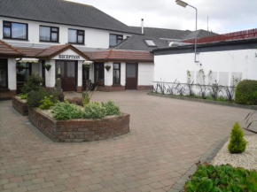 Hotels in Ballinaboola